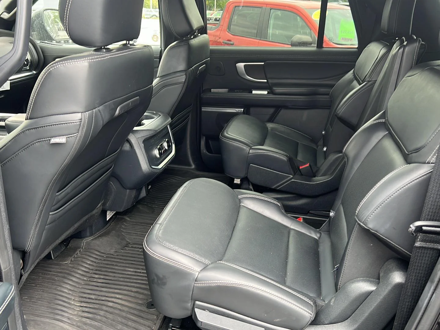 Used 2025 Agate Black Ford Platinum image 15