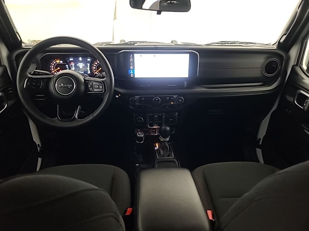 2025 Jeep Wrangler 4-Door Rubicon - Photo 23