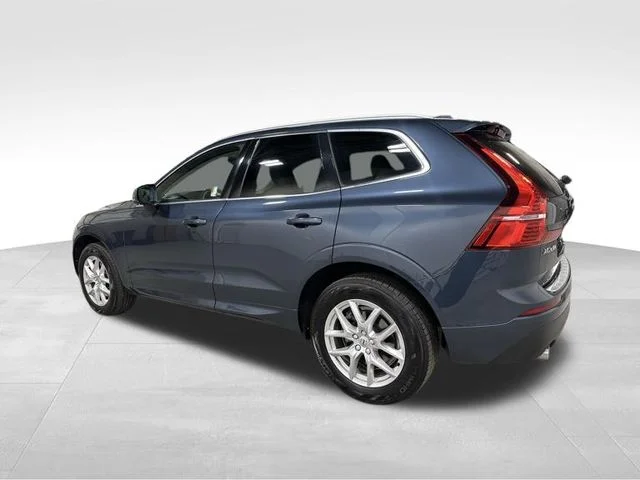 Used 2021 Denim Blue Metallic Volvo T6 Momentum image 8