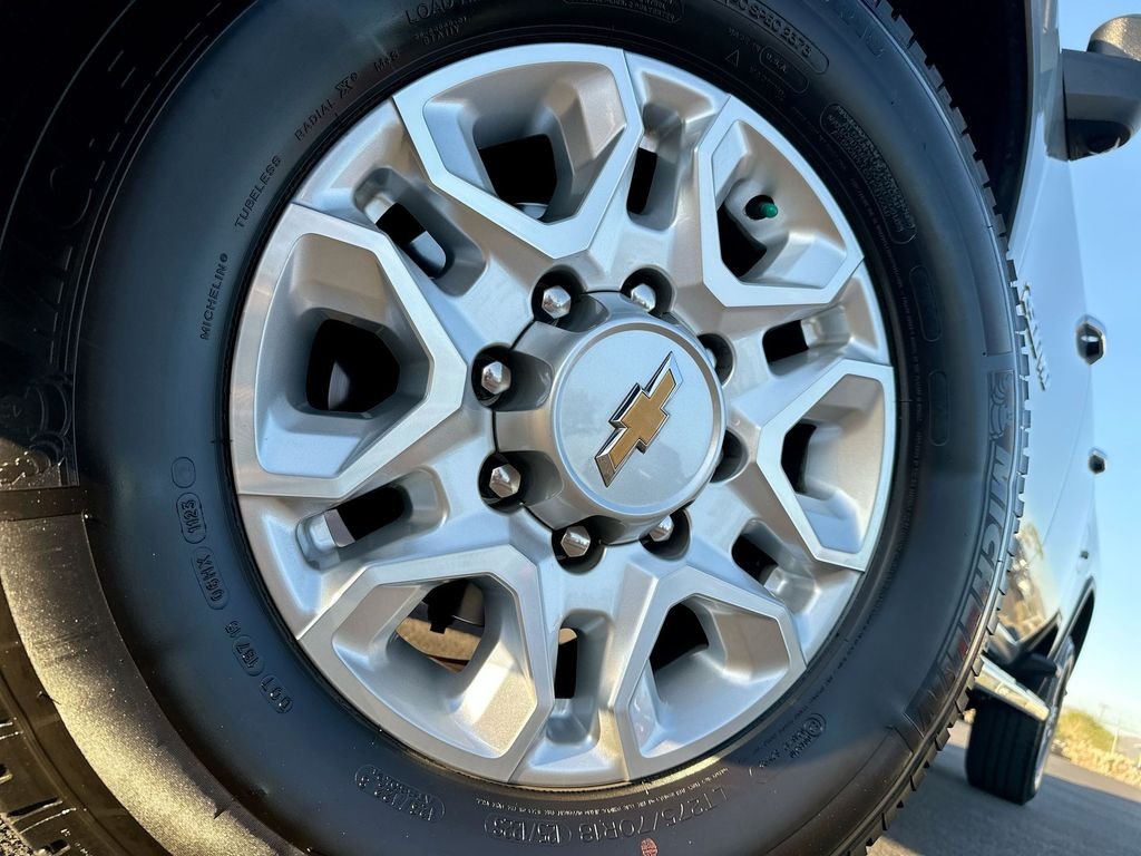 Used 2024 Gray Chevrolet LTZ image 17