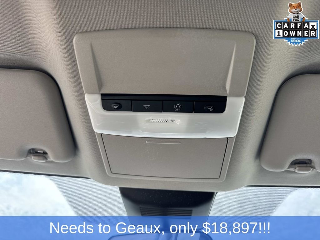 Used 2025 White Nissan SV image 48