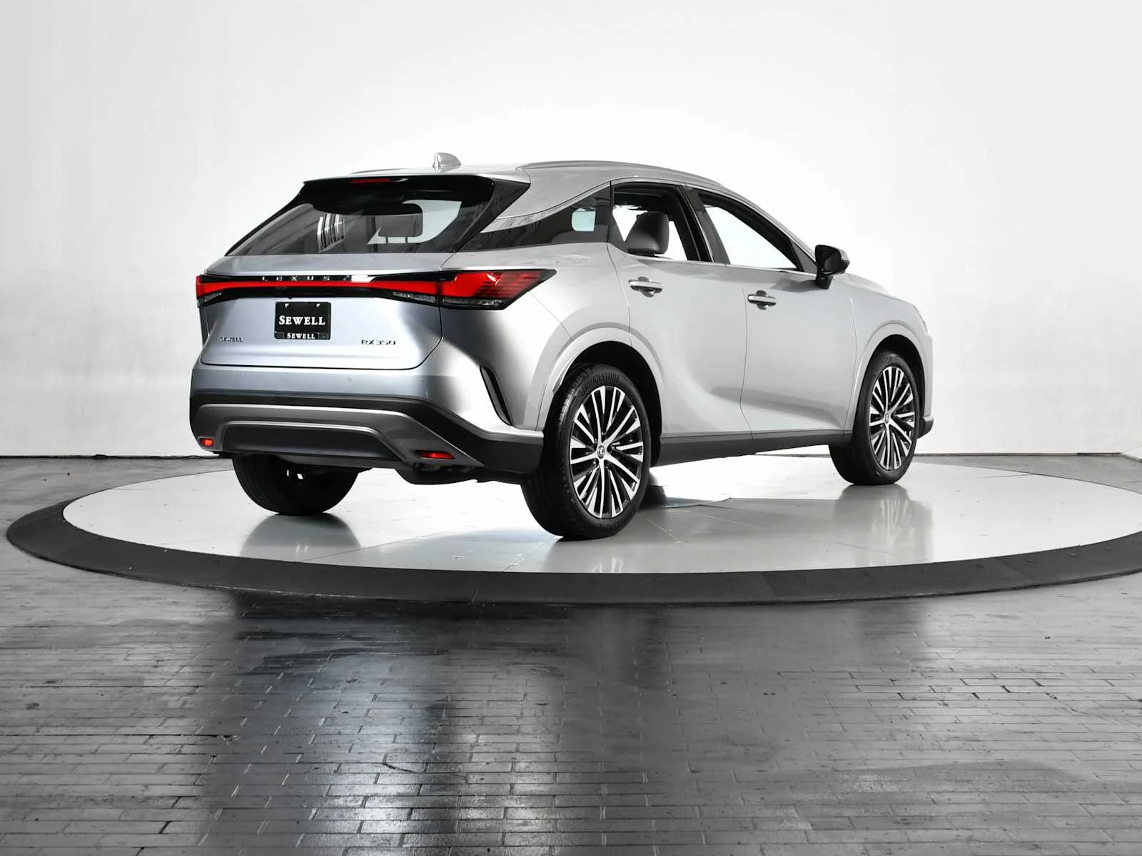 Certified Used 2025 IRIDIUM Lexus Premium Plus image 7