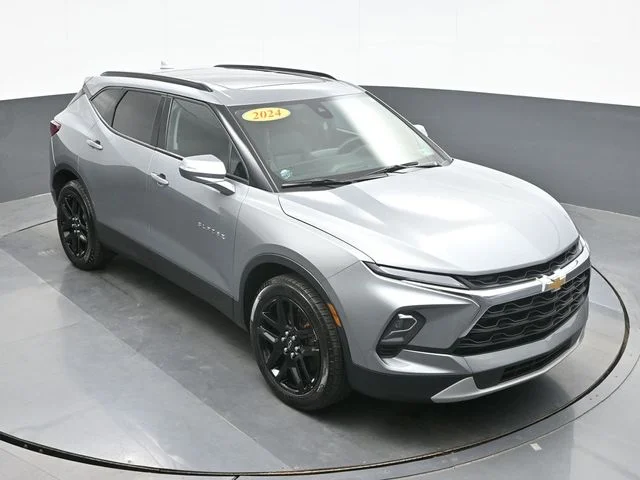 Used 2024 Gray Chevrolet LT image 14
