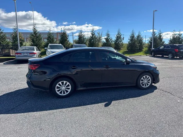 Used 2024 Black Kia LX image 3
