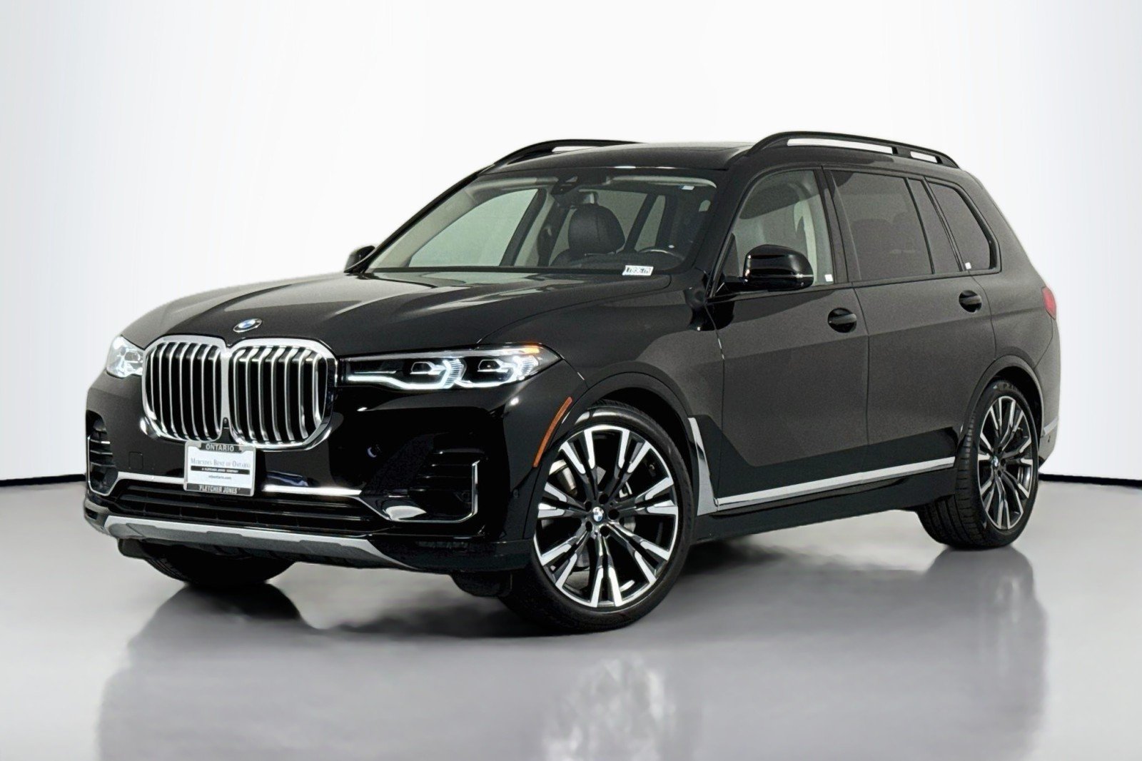 2022 BMW X7 xDrive40i's photo