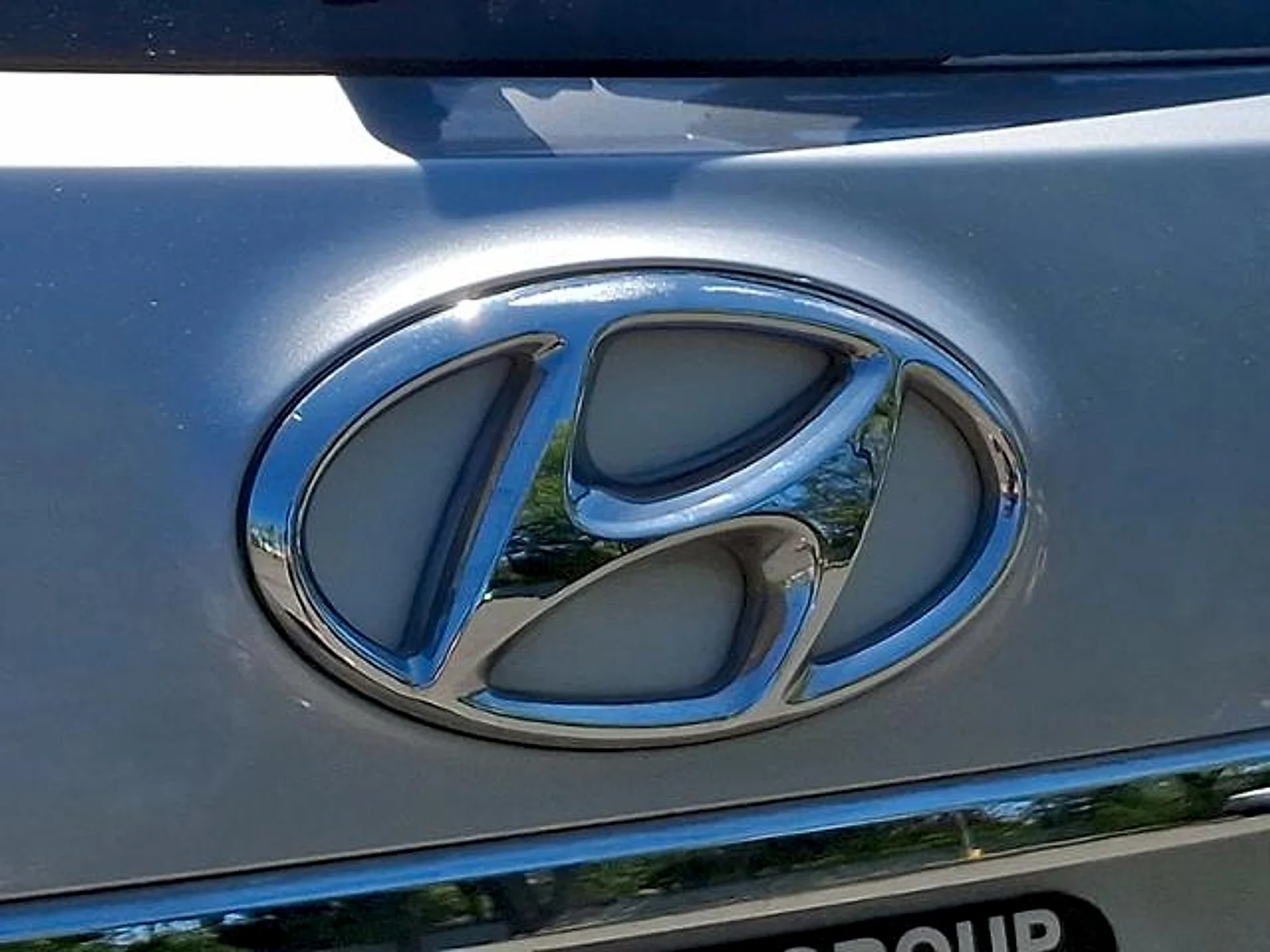 Used 2019 Circuit Silver Hyundai SE image 28