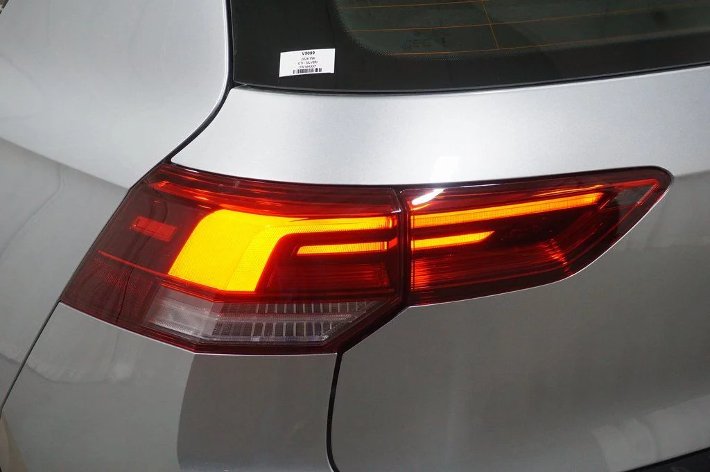New 2026 Alpine Silver Volkswagen 2.0T SE image 36
