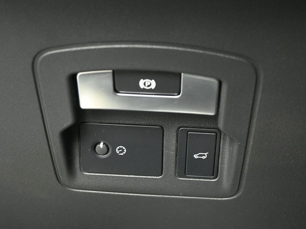 2019 LAND ROVER RANGE ROVER VELAR - Image 10