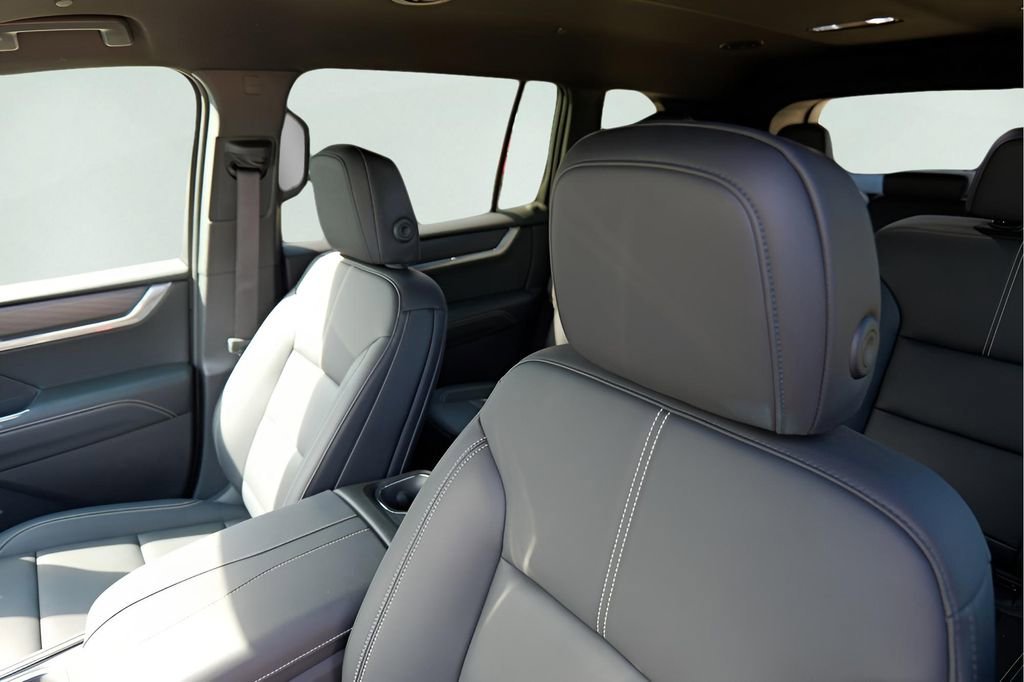 2026 GMC Acadia Elevation - Photo 10