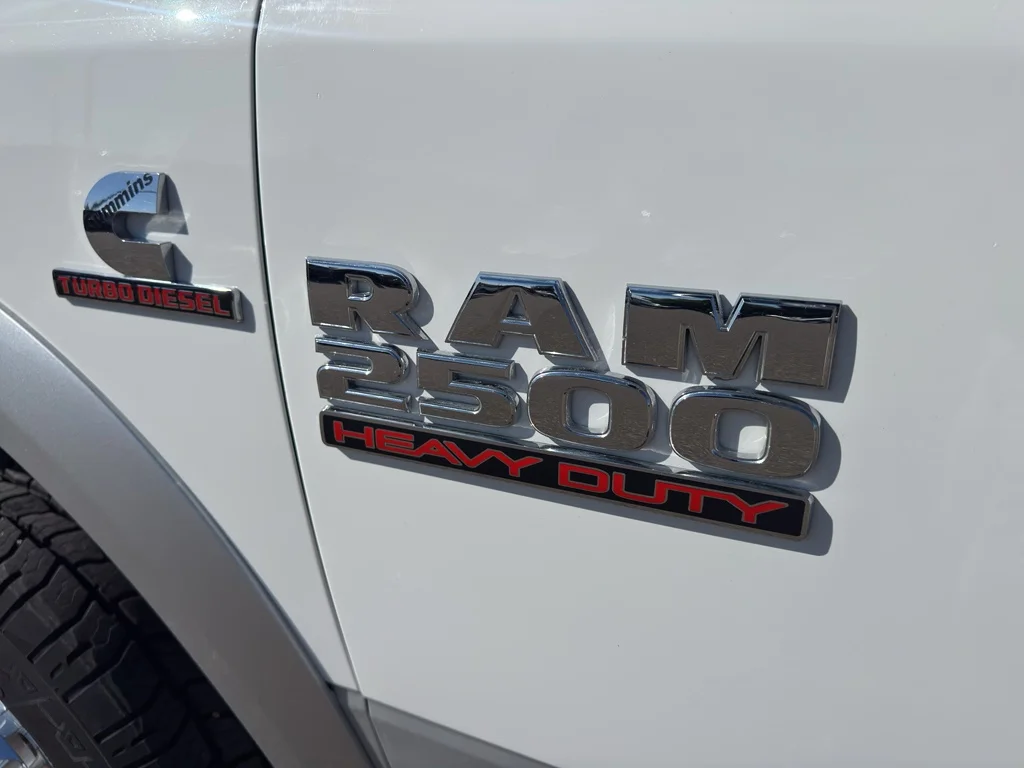 Used 2013 Bright White Clearcoat Ram Laramie image 11