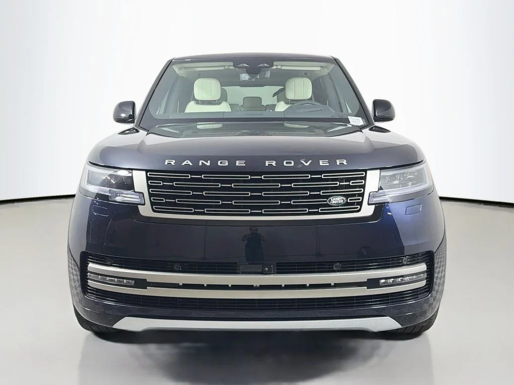 New 2026 Constellation Blue Ultra Metallic Gloss Land Rover SE LWB 7-Seats / V8 image 2
