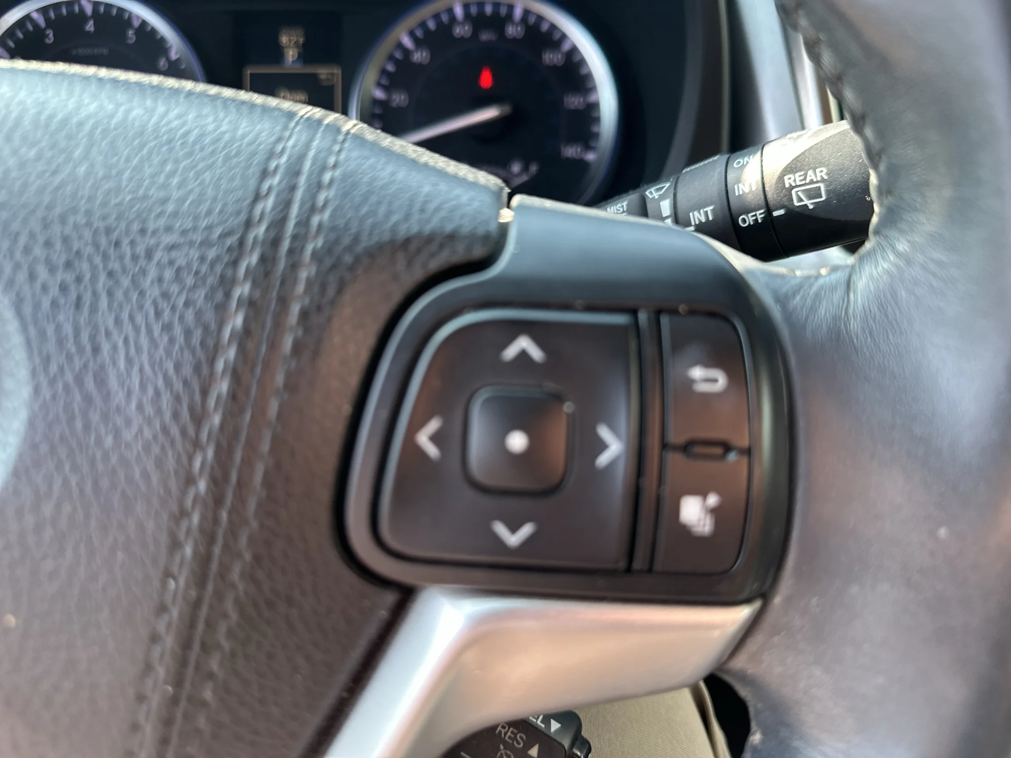 Used 2016 Predawn Gray Mica Toyota Limited image 6