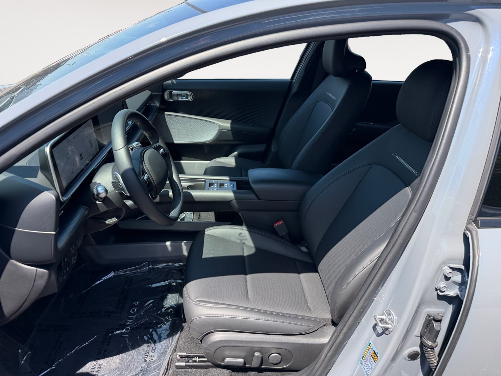 Certified Used 2025 Blue Hyundai Limited image 10