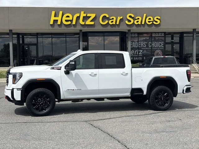 2025 GMC Sierra 4WD Crew Cab Standard Box AT4's photo