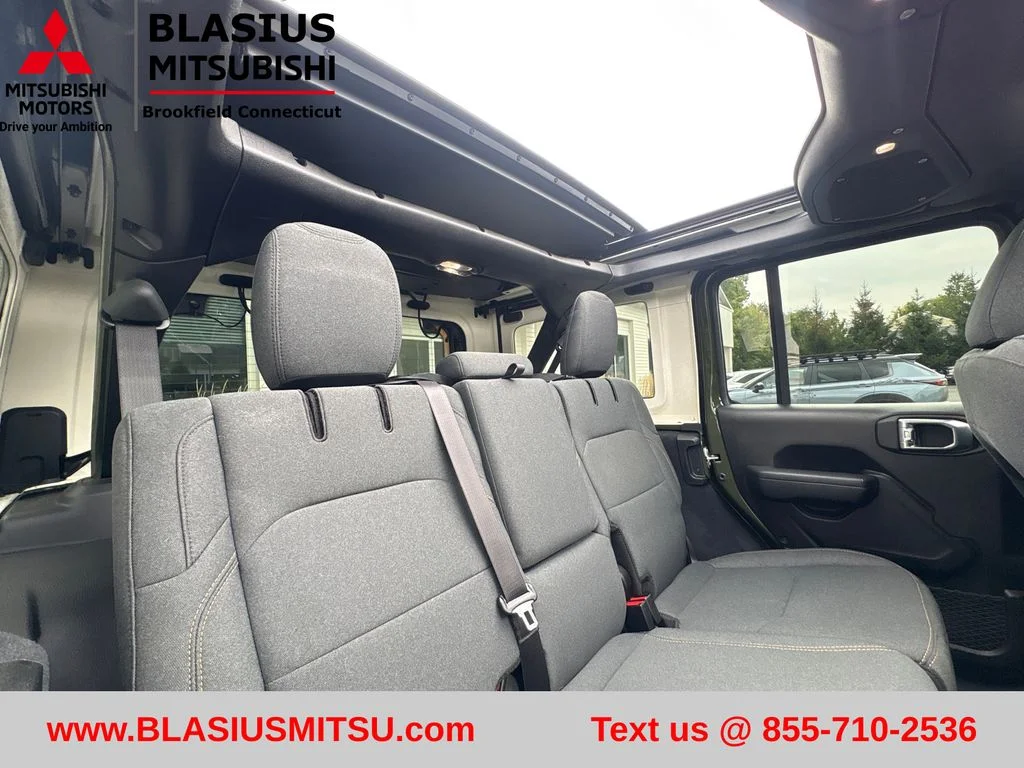 Used 2024 Green Jeep Sport S 4xe image 46