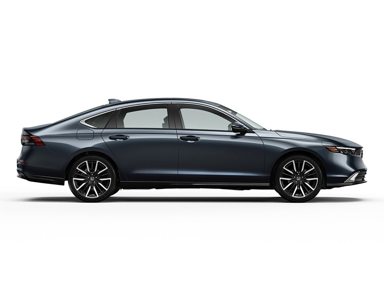 New 2026 Meteorite Gray Metallic Honda Touring image 2