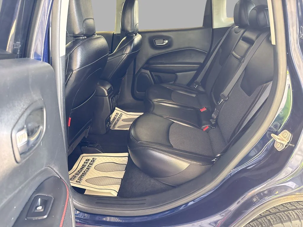 Used 2019 Blue Jeep Trailhawk image 8