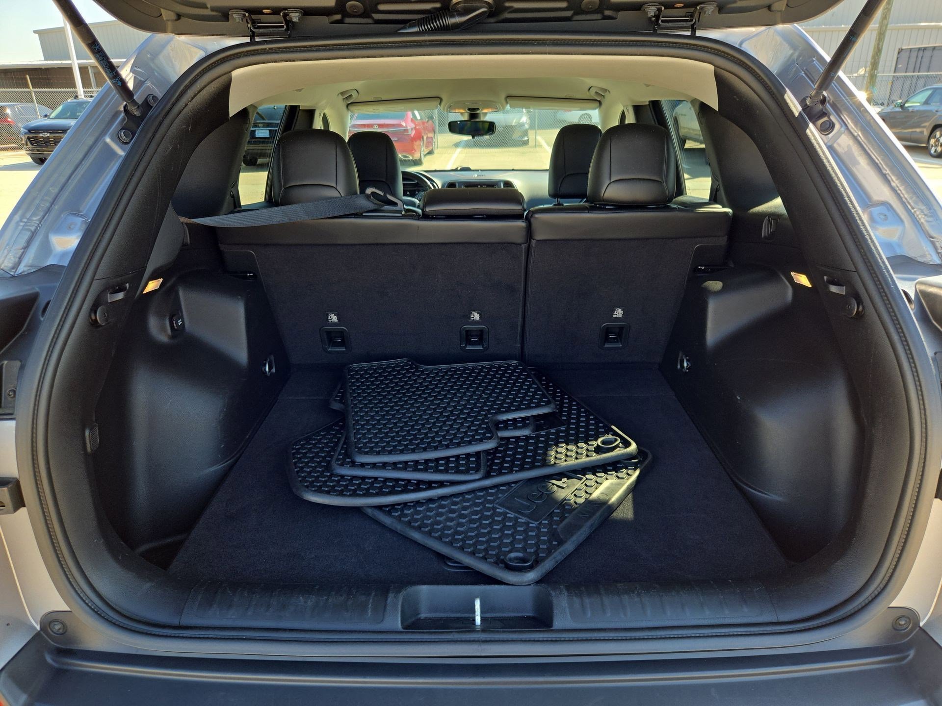 2019 Jeep Cherokee Trailhawk - Photo 28