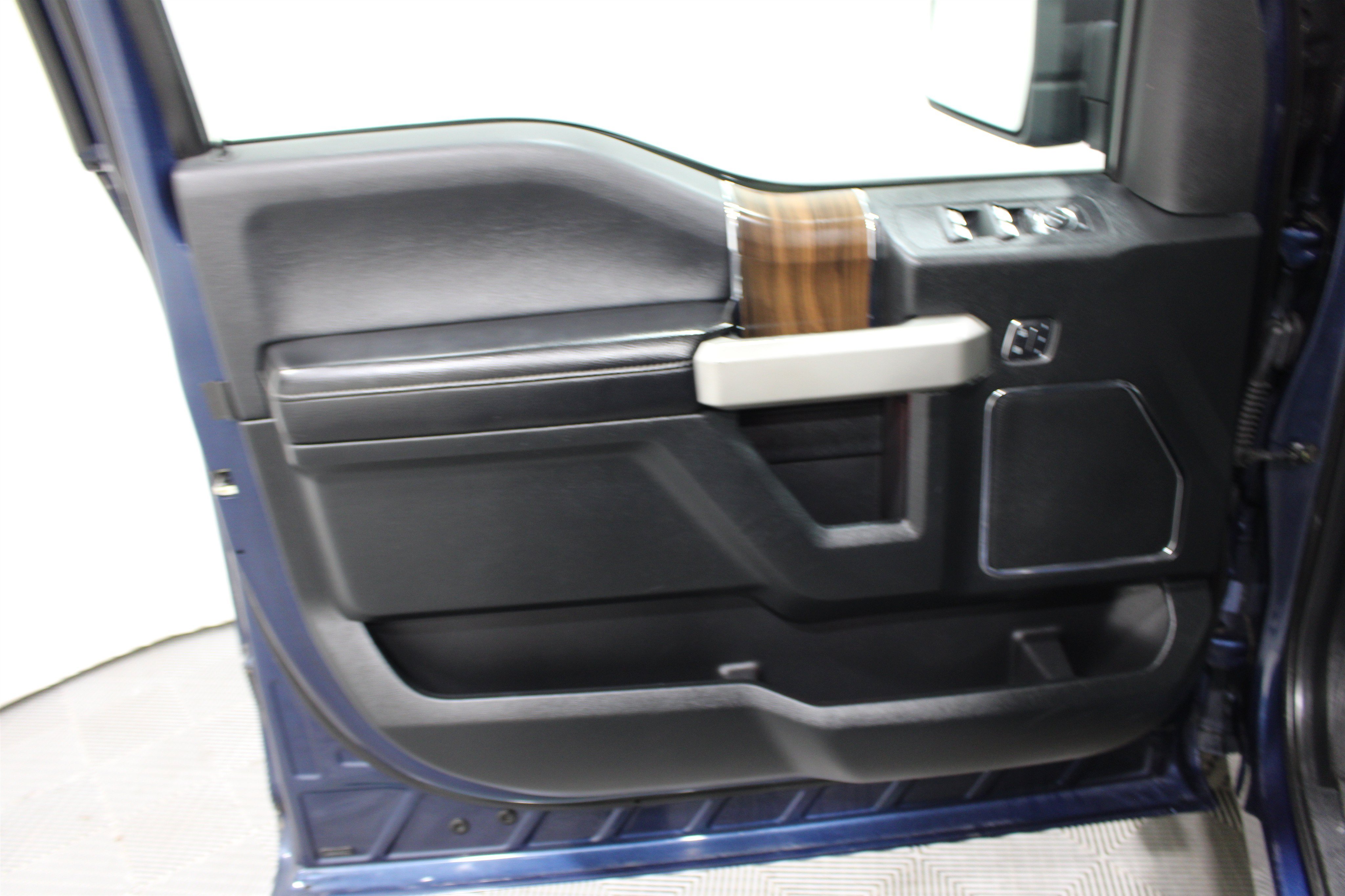 2016 Ford F-150 Lariat - Photo 6