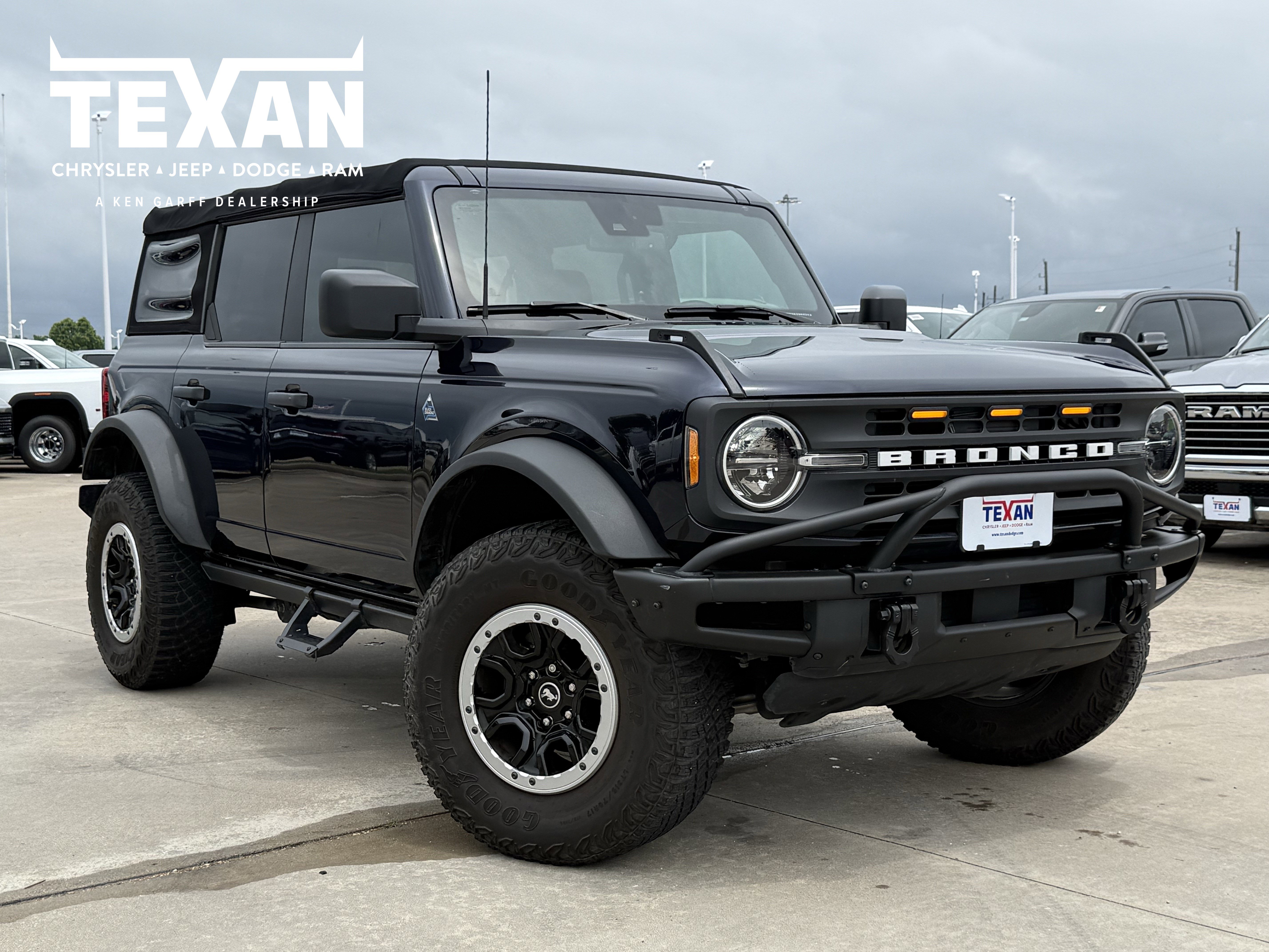 2021 Ford Bronco Black Diamond Advanced (322A) 4x4's photo