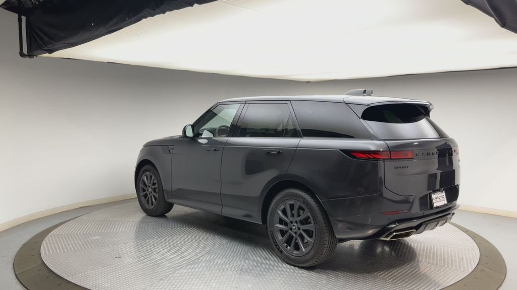 Used 2023 Carpathian Gray Premium Metallic Land Rover SE Dynamic image 4