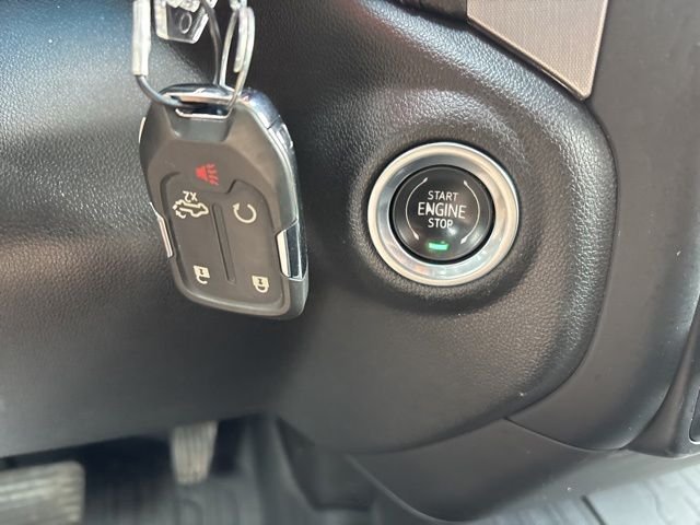 Used 2022 Red GMC SLE image 24