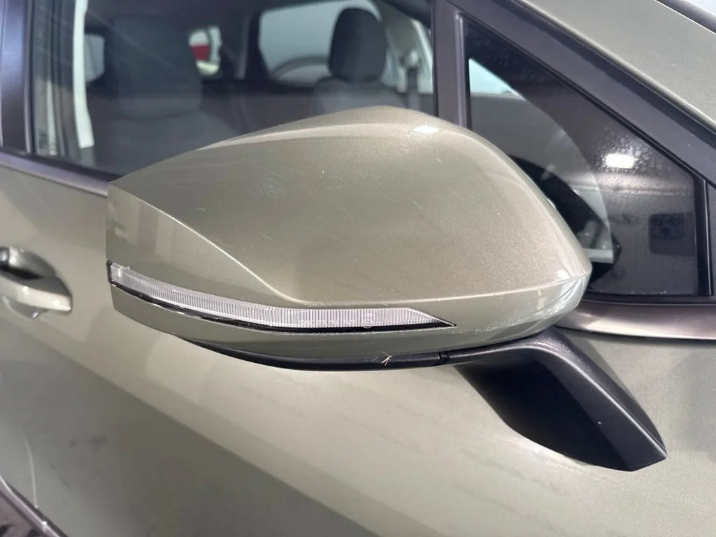 Used 2025 Green Kia LX image 9