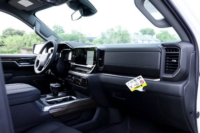 2026 Chevrolet Silverado 1500 LT - Photo 13