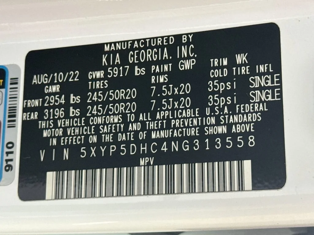 Used 2022 White Kia SX image 45