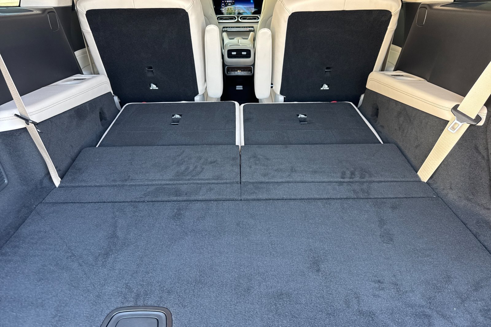 New 2027 Polar White Mercedes-Benz GLS 450 image 36