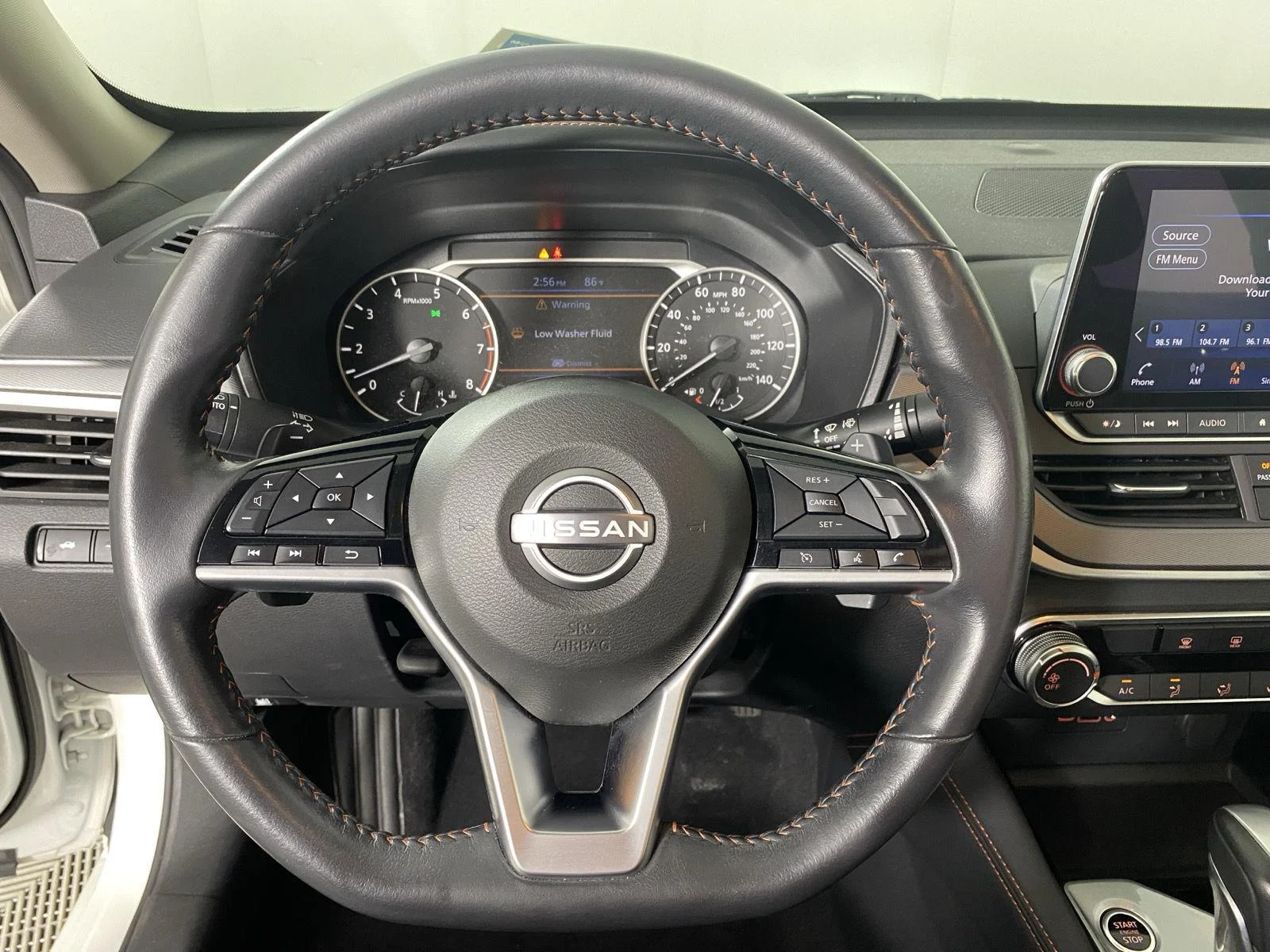 Used 2024 Pearl White Tricoat Nissan 2.5 SR image 13