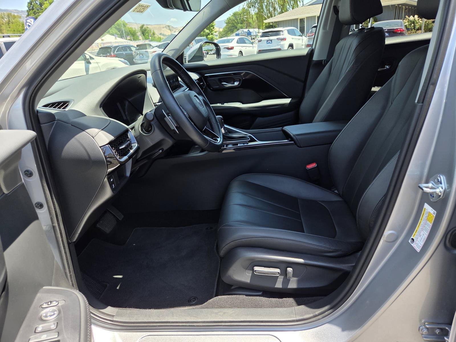2025 Acura ADX Base - Photo 10