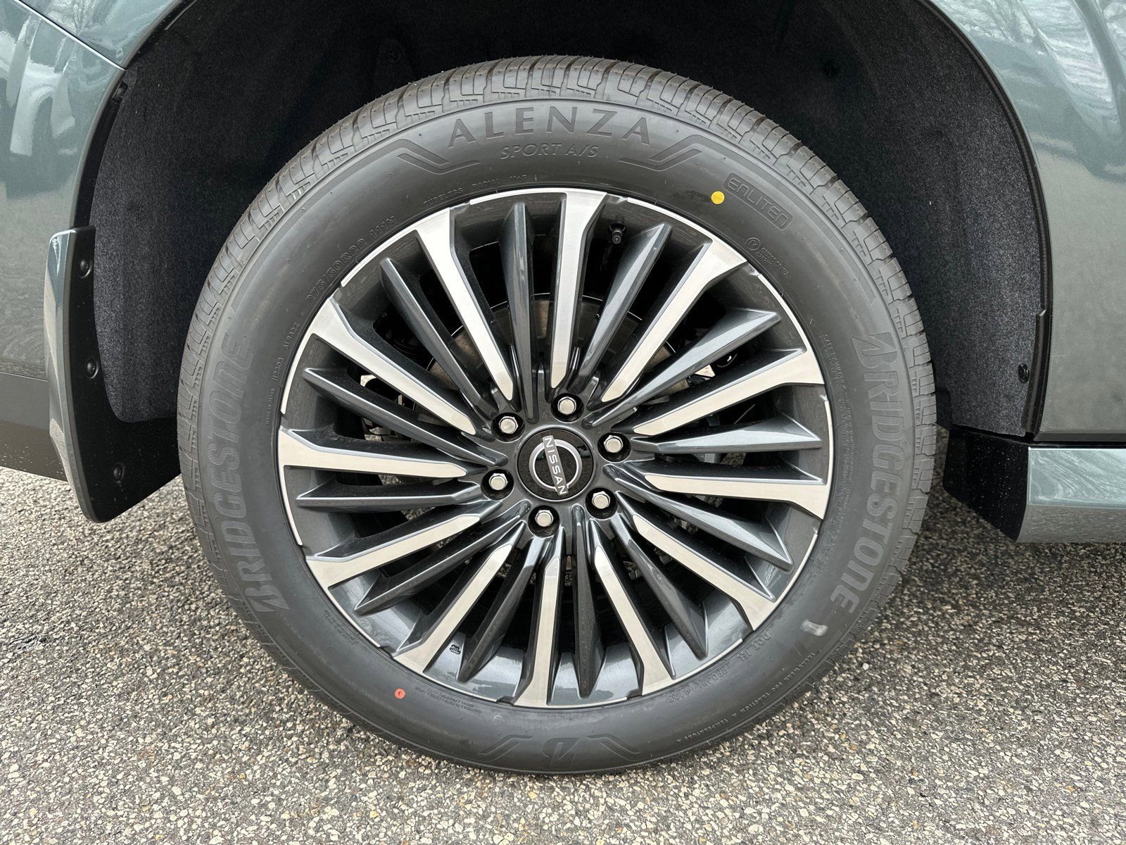New 2026 White Nissan Platinum Reserve image 18
