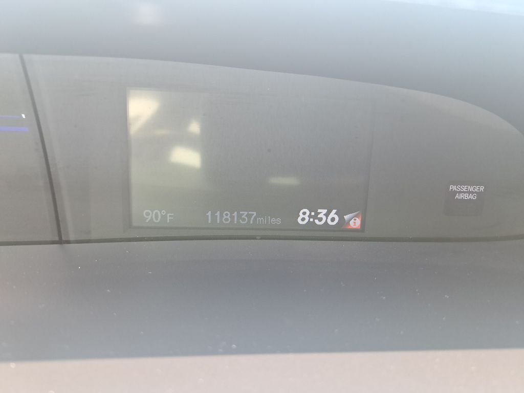 Used 2015 Black Honda SE image 23