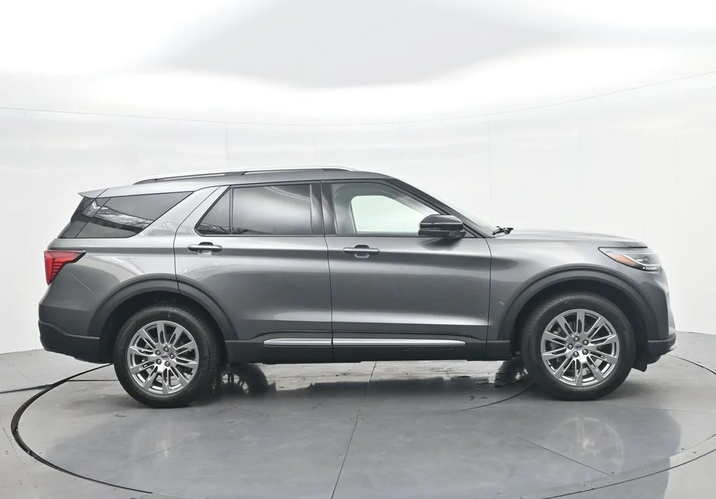 New 2026 Carbonized Gray Metallic Ford Platinum™ image 6