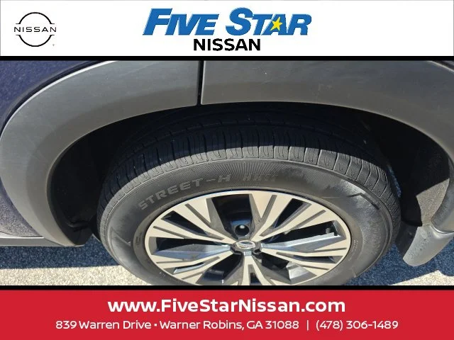 Used 2021 Blue Nissan SV image 10