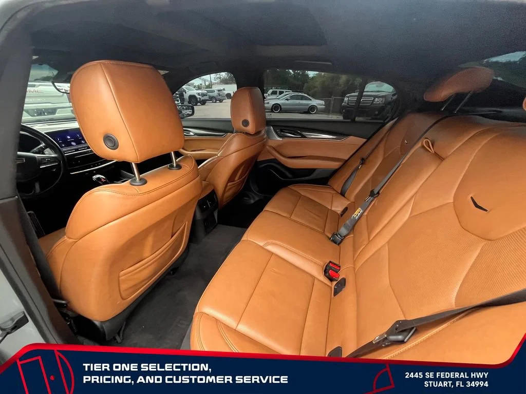 Used 2024 Argent Silver Metallic Cadillac Sport image 12