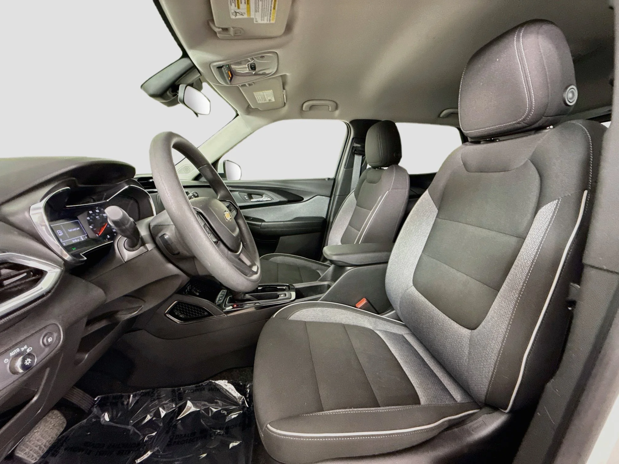 Used 2023 Summit White Chevrolet LT image 22