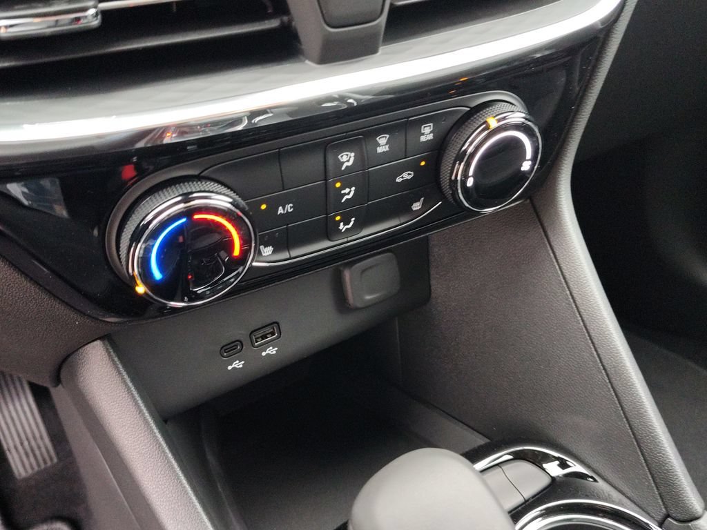 2026 Buick Encore GX Sport Touring - Photo 29