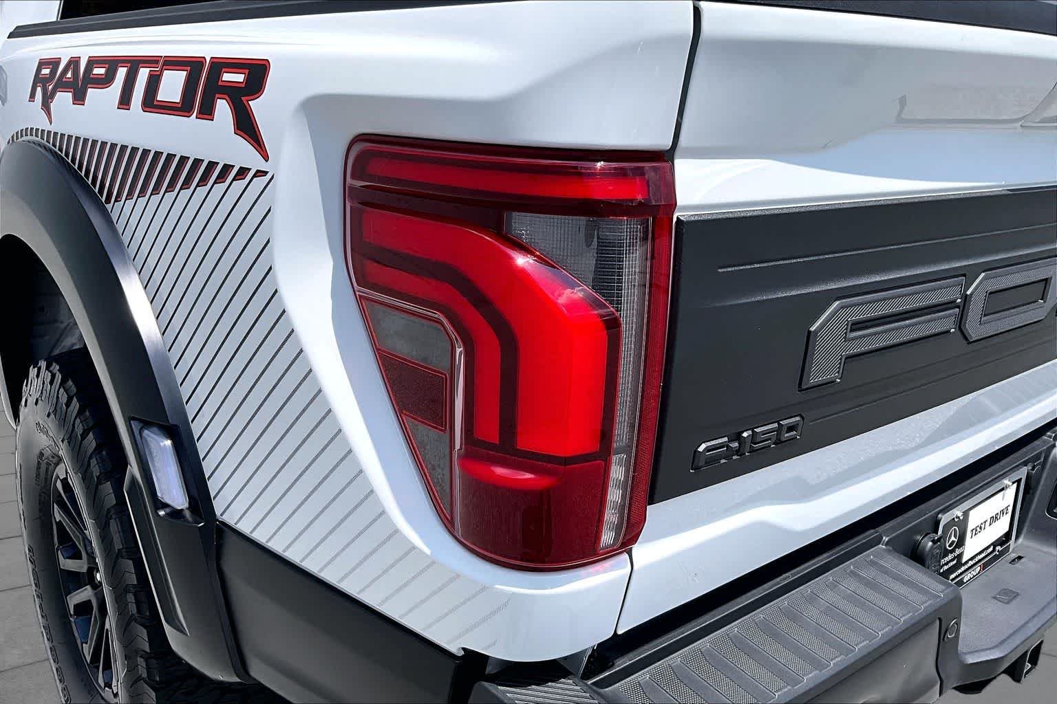 Used 2025 Oxford White Ford Raptor image 50
