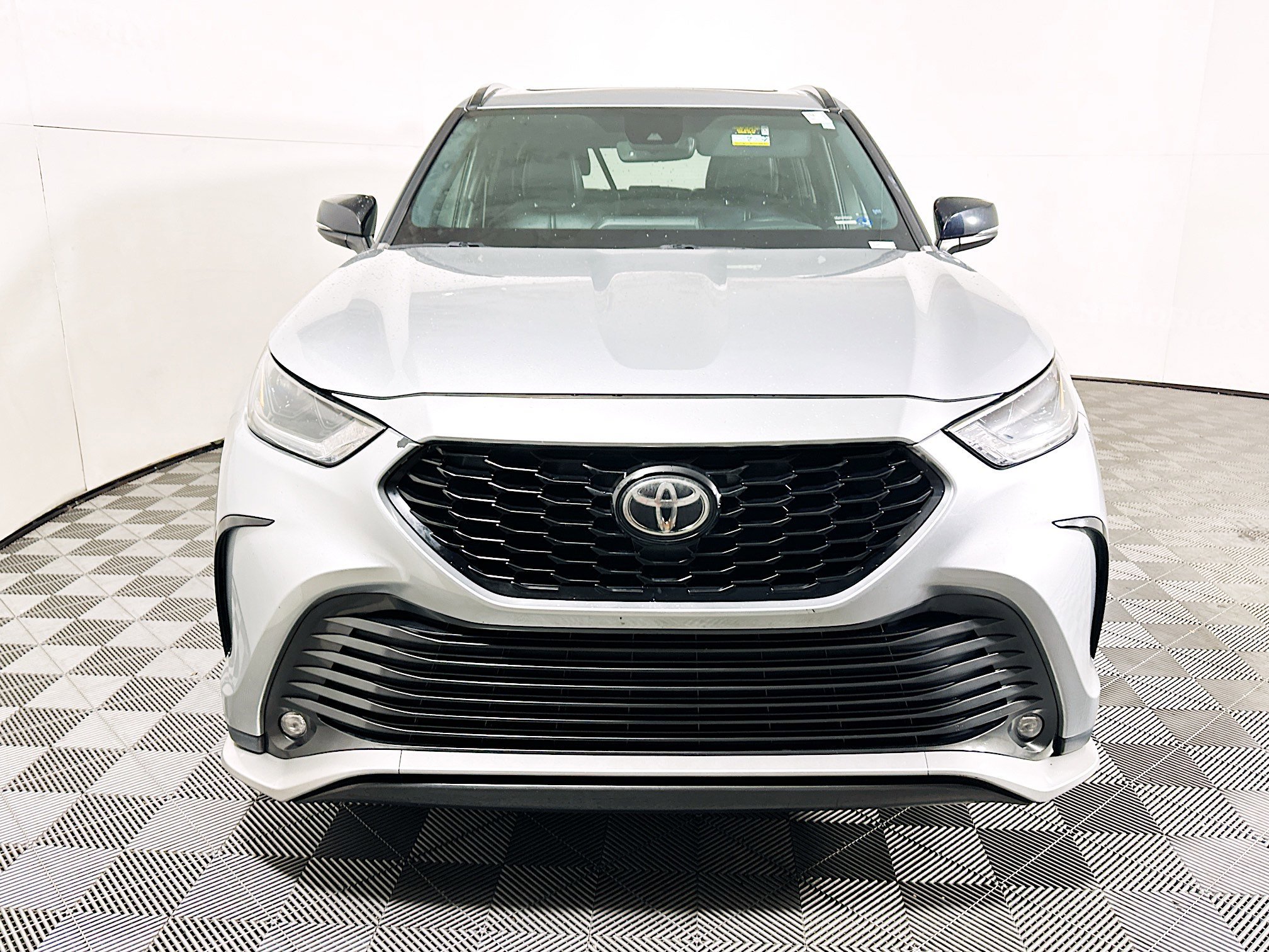 Used 2021 Celestial Silver Metallic Toyota XSE image 8