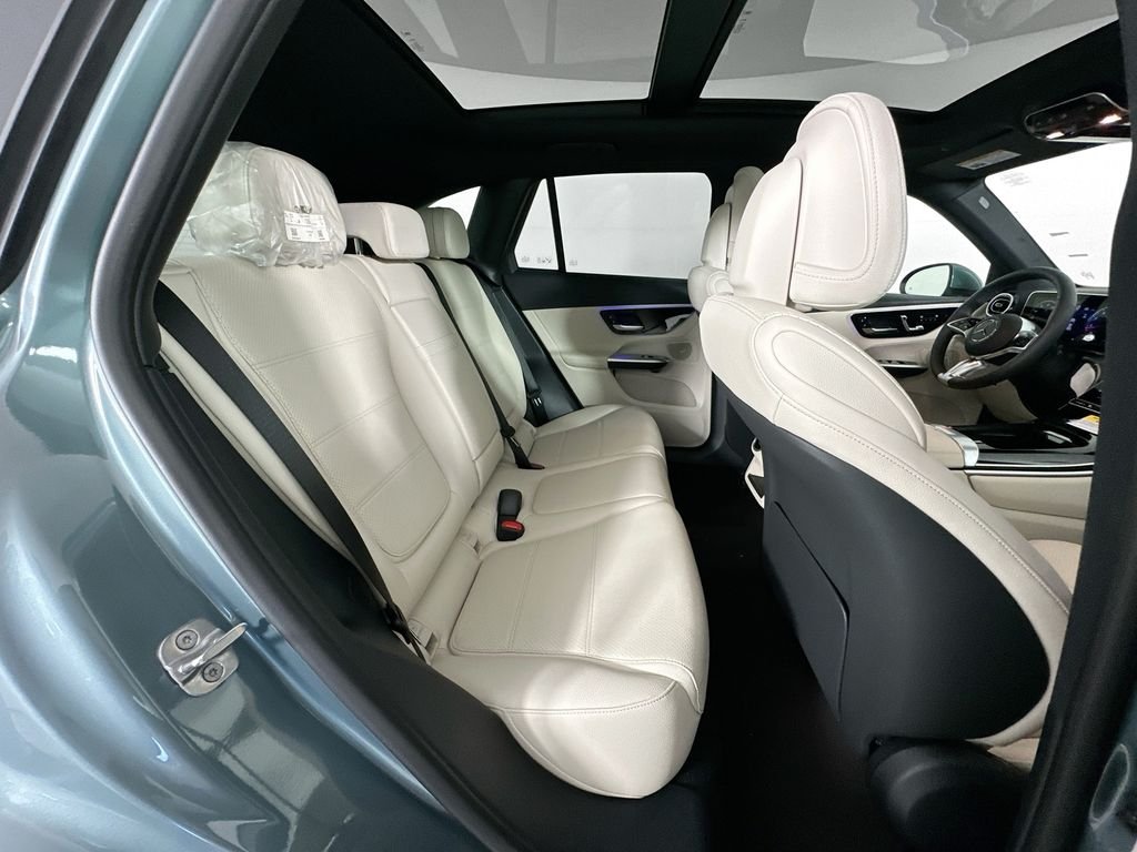 New 2026 Verde Silver Metallic Mercedes-Benz GLC 300 image 28