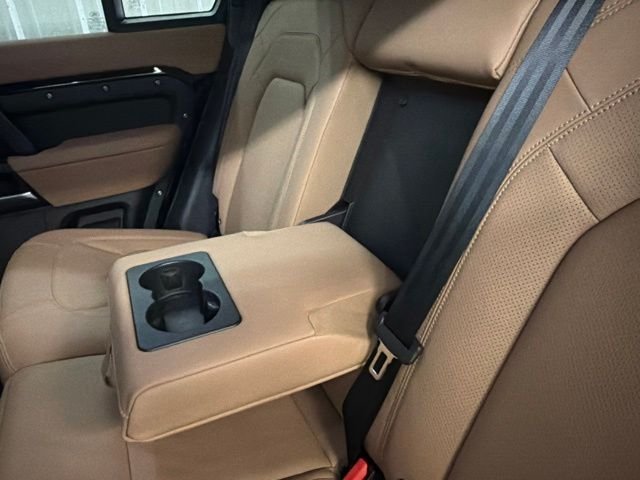 New 2026 Santorini Black Land Rover X-Dynamic SE image 15