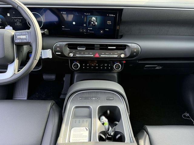 New 2026 Silver Hyundai Calligraphy AWD image 18