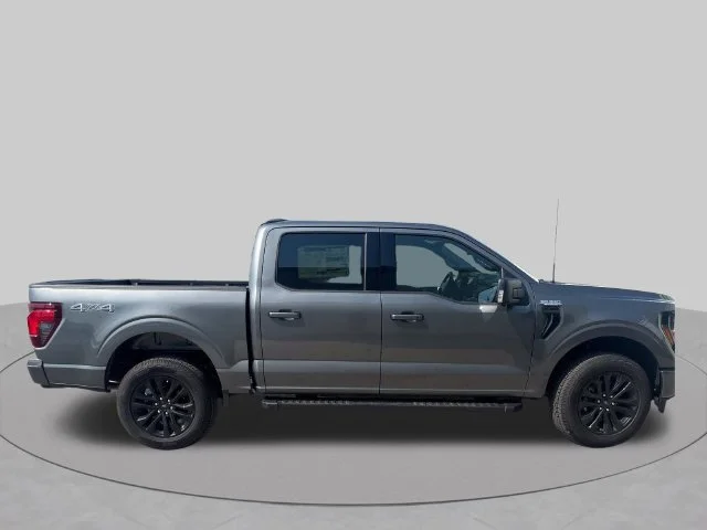 New 2026 Carbonized Gray Metallic Ford XLT image 6
