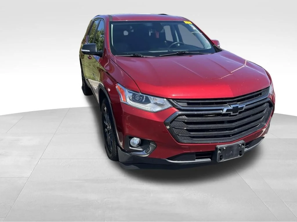 Used 2018 Red Chevrolet RS image 8