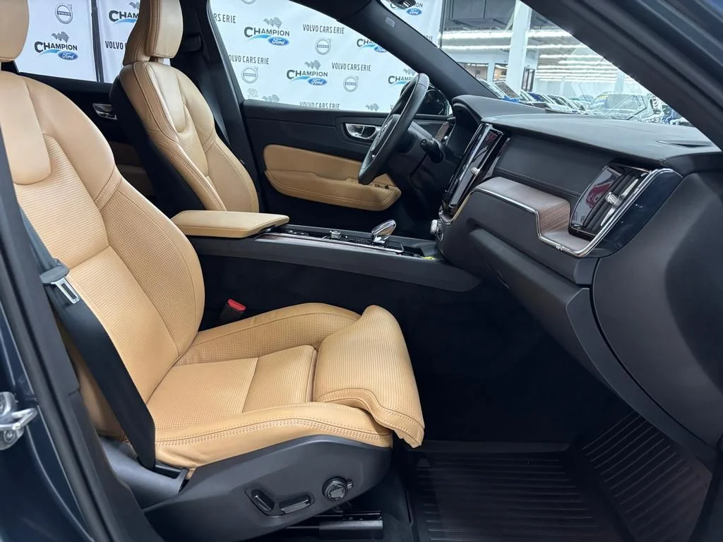 2025 Volvo XC60 Ultra - Photo 15