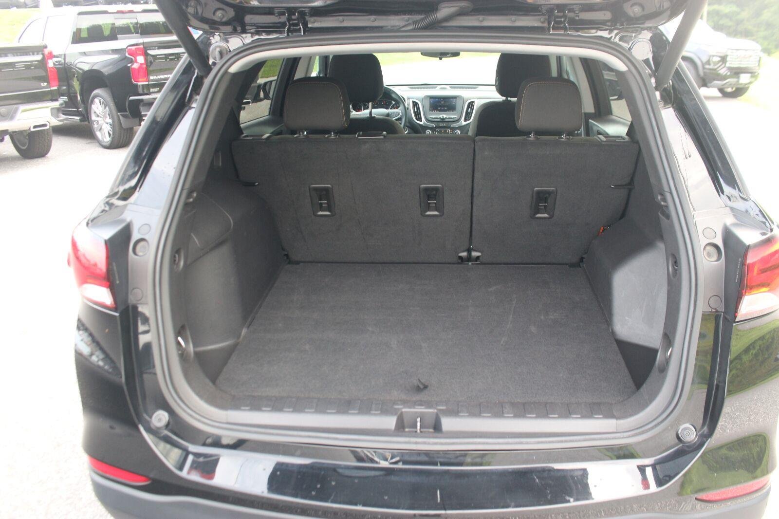 Used 2024 Mosaic Black Metallic Chevrolet LT image 8