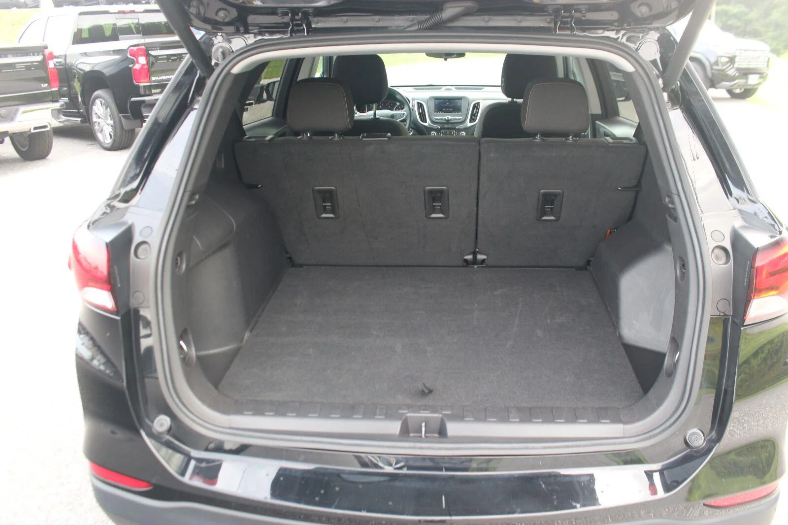 Used 2024 Mosaic Black Metallic Chevrolet LT image 8