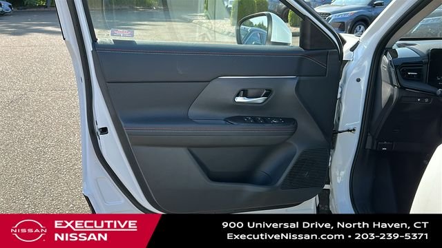 Used 2025 White Nissan SR image 9